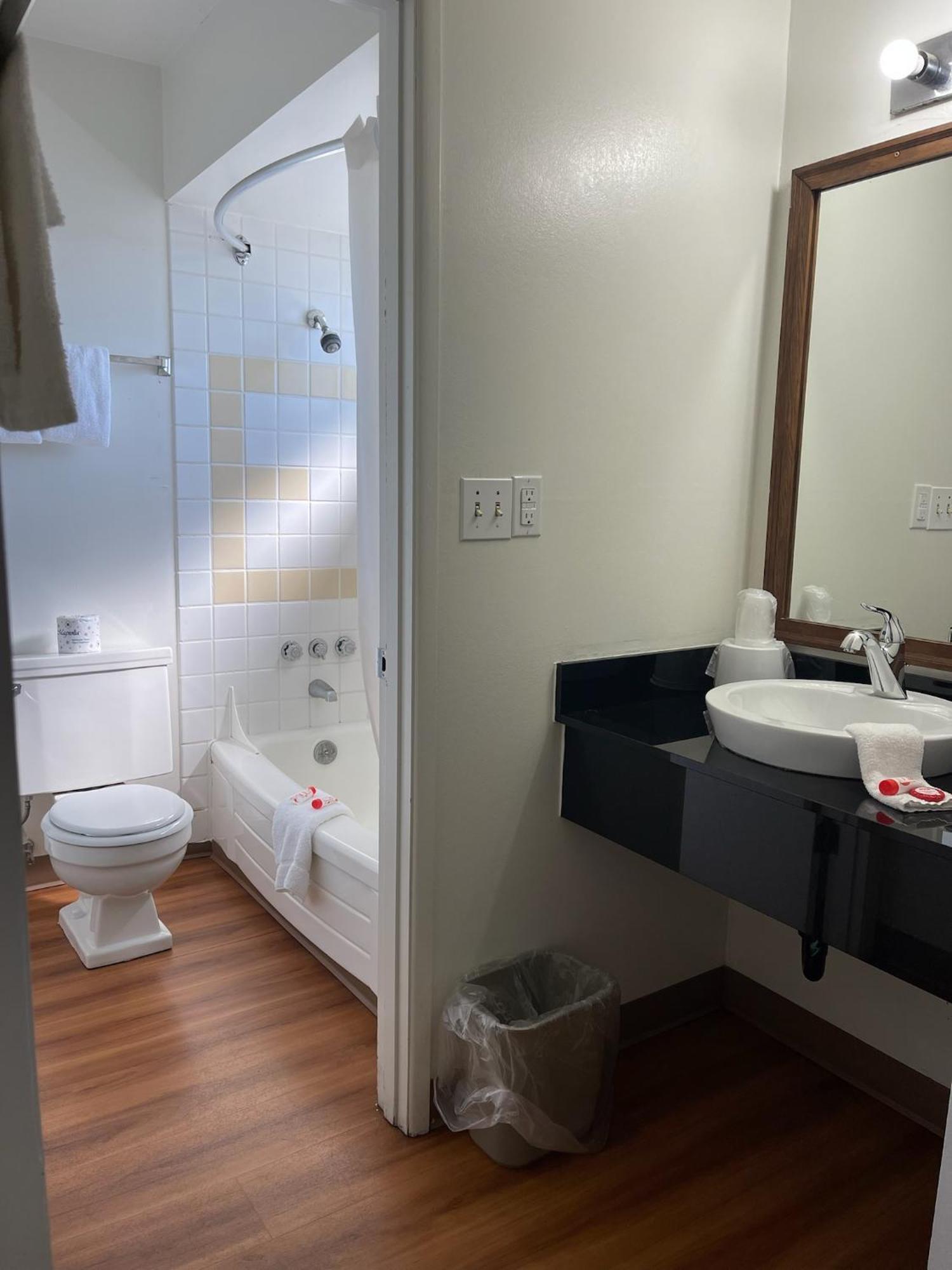 Kalama Hotel Hotel 4*